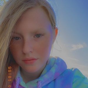 Meet your Posher, Devin